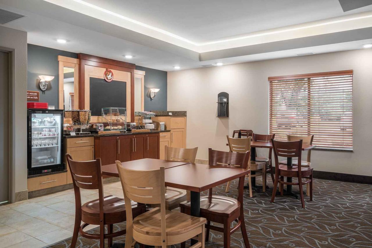 Americinn By Wyndham Hotel